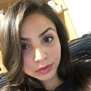 Meet your Posher, Stefany